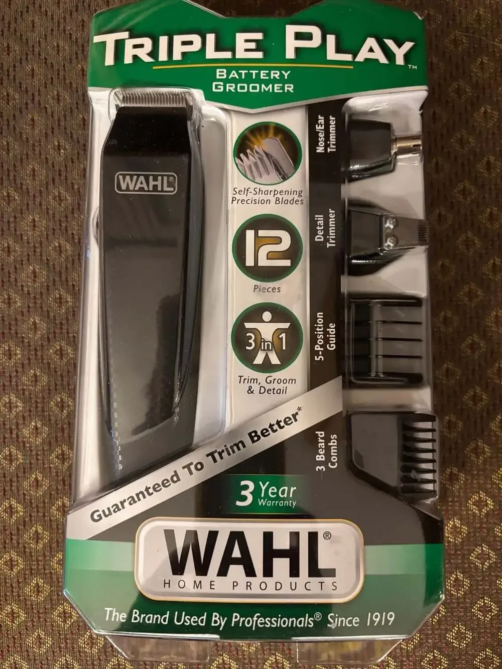 Wahl Triple Play Battery Groomer 12-Piece Haircut and Detail Kit